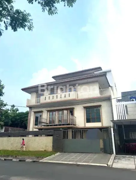 image RUMAH TAMAN VILLA MERUYA (1)