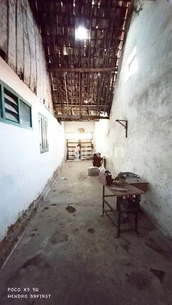 image RUMAH LAMA DI JALAN  ARTERI KOTA KEDIRI, LEBAR 20 METERAN COY SANGAT JARANG ADA (7)