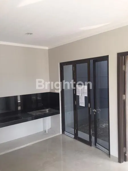 image RUMAH SIAP HUNI DALAM CLUSTER GRAHA RAYA FORTUNE ESSENCE CILEDUG TANGERANG (4)