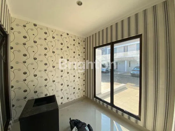 image RUMAH SIAP HUNI DALAM CLUSTER GRAHA RAYA FORTUNE ESSENCE CILEDUG TANGERANG (6)