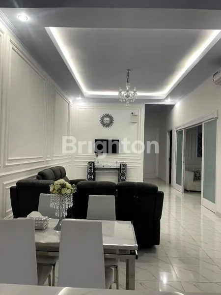 image RUMAH MODERN DAN MEWAH, SIAP HUNI. SANGAT COCOK SEBAGAI RUMAH TINGGAL DAN RUANG USAHA (5)