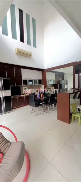 image RUMAH TAMAN TELAGA GOLF BSD (1)