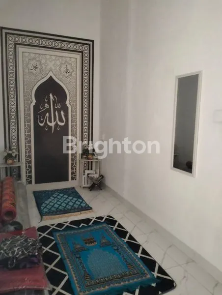 image RUMAH MODERN DAN MEWAH, SIAP HUNI. SANGAT COCOK SEBAGAI RUMAH TINGGAL DAN RUANG USAHA (7)