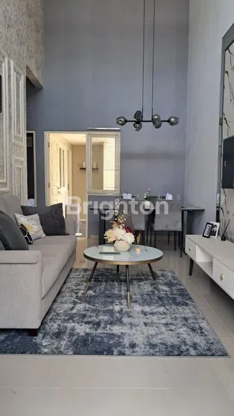 image RUMAH SANGAT MEWAH HADIR DI SURABAYA TIMUR (2)