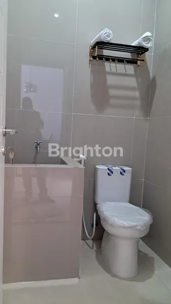 image RUMAH SANGAT MEWAH HADIR DI SURABAYA TIMUR (4)