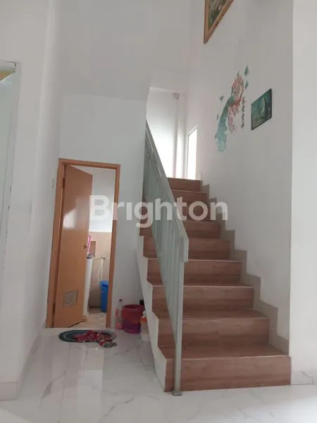 image RUMAH MEWAH DI PERMATA TANGERANG PASAR KEMIS (4)