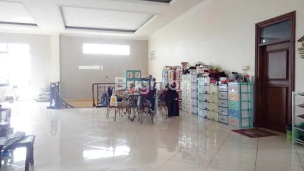 image MAJAPAHIT DIJUAL RUKO 3 LT + ROOFTOP SIAP PAKAI STRATEGIS PINGGIR JALAN RAYA PROVINSI SEMARANG TIMUR (4)