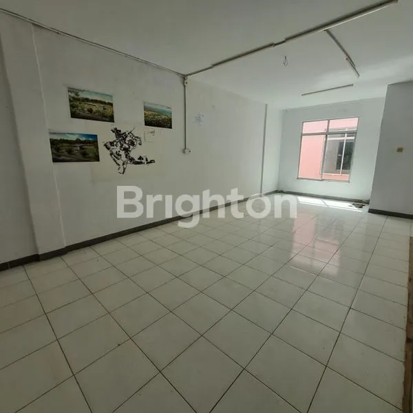 image RUKO 3 LANTAI STRATEGIS DEKAT PUSAT KOTA BATAM DI BINTANG RAYA  (7)