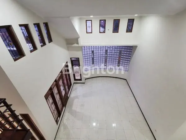 image RUKO 3 LANTAI TENGAH KOTA JL. REOG, BUAH BATU COCOK UNTUK USAHA (3)