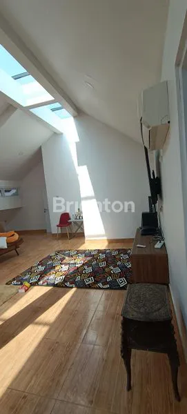 image RUMAH BESAR DI JATIWARINGIN BELAKANG KODAM (5)