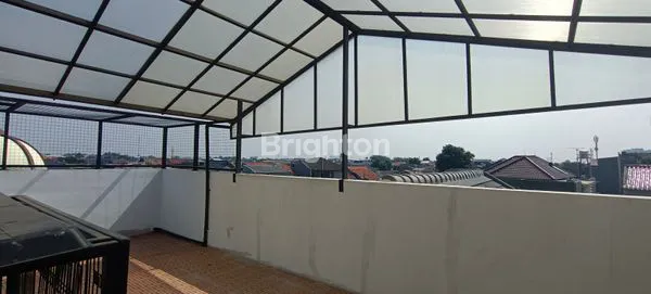 image RUMAH BESAR DI JATIWARINGIN BELAKANG KODAM (6)