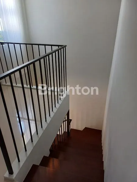 image RUMAH 2 LANTAI BARU GRESS DIAP HUNI, MINIMALIS (3)