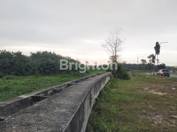 image TANAH DENGAN LOKASI STRATEGIS DI UJUNG JALAN SUDIRMAN, PEKANBARU (5)