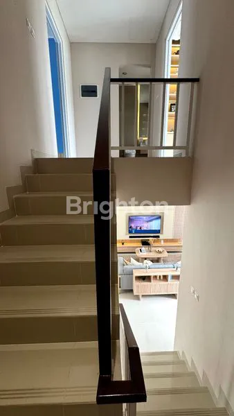 image RUMAH BARU BAGUS DAN MODERN 2 LANTAI DI CLUSTER LILY PARAMMOUNT PETALS (6)