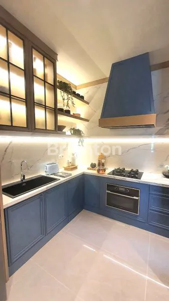 image RUMAH AMERICAN CLASSIC STYLE HANYA 3M-AN DI GADING SERPONG (5)