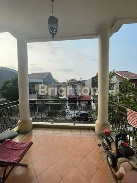 image RUMAH MEGAH 2 LANTAI PURI INDAH (6)