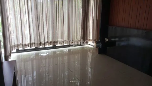 image RUMAH SEMI FURNISH LOKASI PERUMAHAN THE AMAYA RESORT UNGARAN (3)