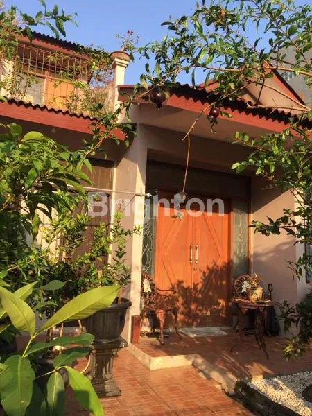 image RUMAH 2 LANTAI SIAP HUNI DI KEMANG PRATAMA 1 - BEKASI SELATAN (NEGO) (1)