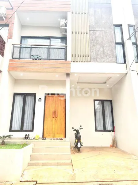 image RUMAH MINIMALIS DEKAT PINTU TOL DI CINERE (1)