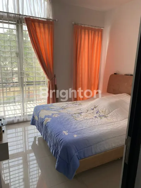 image RUMAH CLUSTER 2 LT SEMI FURNISHED DI CITRA GARDEN PURI JAKARTA BARAT   (6)