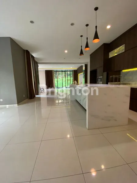 image RUMAH MODERN MEWAH  NEMPEL LEBAK BULUS (1)