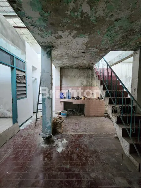 image RUMAH HITUNG TANAH DI TAMAN PONDOK INDAH (2)