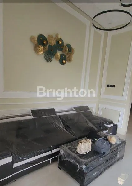 image RUMAH MEWAH FULL FURNISHED DI BSD (2)