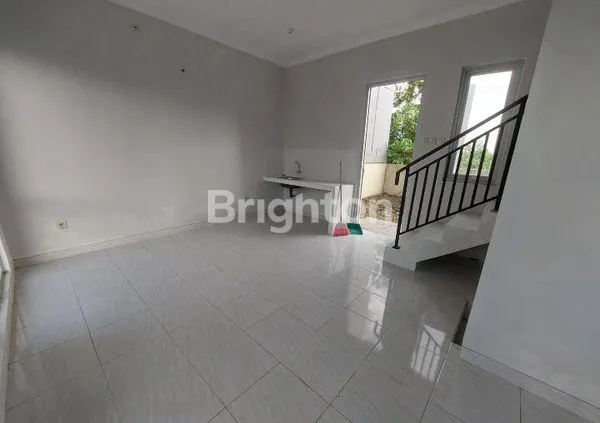 image DIJUAL RUMAH CANTIK SIAP HUNI (2)
