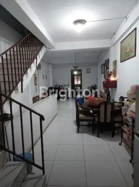 image JUAL RUKO JALAN UTAMA STRATEGIS TELUK GONG, PENJARINGAN , JAKARTA UTARA (3)