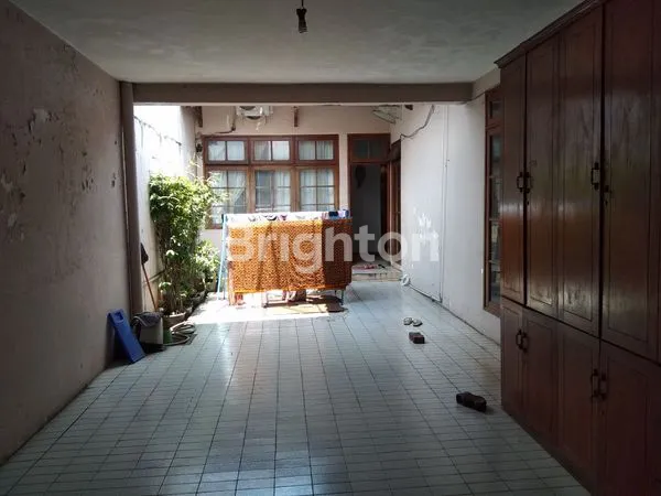 image RUMAH DAN TEMPAT USAHA HITUNG TANAH LEBAK BULUS (5)