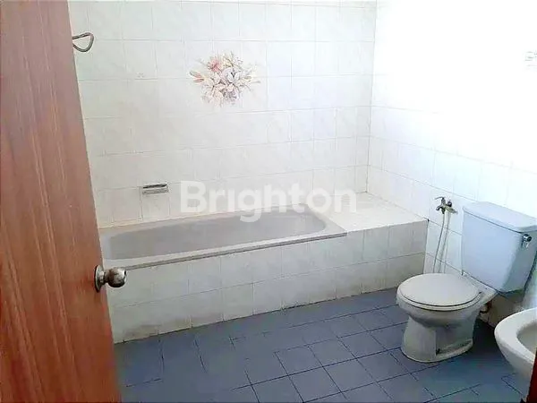 image RUMAH INTERCON UKURAN 10X20 KEBON JERUK JAKARTA BARAT (8)