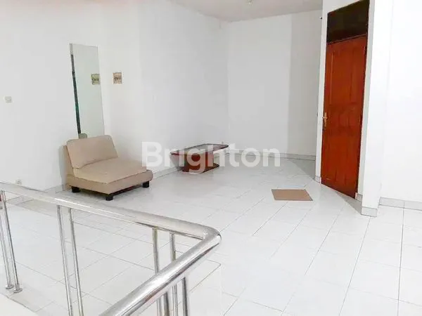 image RUMAH INTERCON UKURAN 10X20 KEBON JERUK JAKARTA BARAT (7)