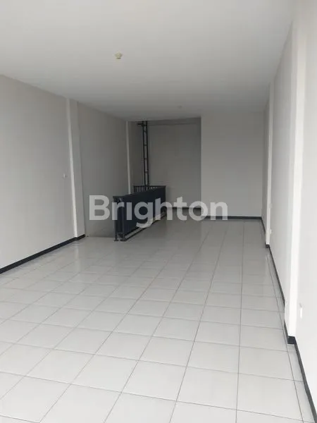 image RUKO RAYA MANYAR JAYA MINIMALIS LAHAN PARKIR LUAS COCOK UNTUK RETAIL / KANTOR (4)