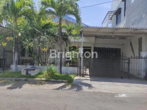 image RUMAH SECOND LEBAR 12 DI PERUMAHAN PONDOK NIRWANA DEKAT JEMURSARI & APARTEMEN GUNAWANGSA (1)