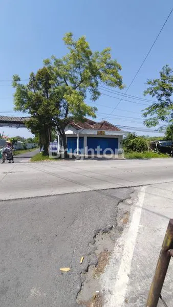 image RUKO HOOK DEKAT PINTU TOL SOLO (2)