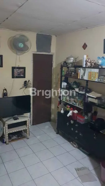 image RUMAH RUNGKUT MENANGGAL HARAPAN HARGA 1M'AN LOKASI STRATEGIS DEKAT POCAN DAN MERR  (5)