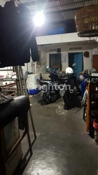 image RUMAH RUNGKUT MENANGGAL HARAPAN HARGA 1M'AN LOKASI STRATEGIS DEKAT POCAN DAN MERR  (6)