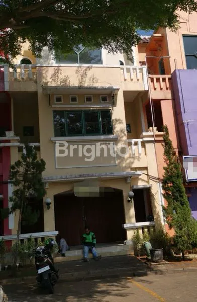 image RUKO 3LT DI KAWASAN NIAGA BSB (1)