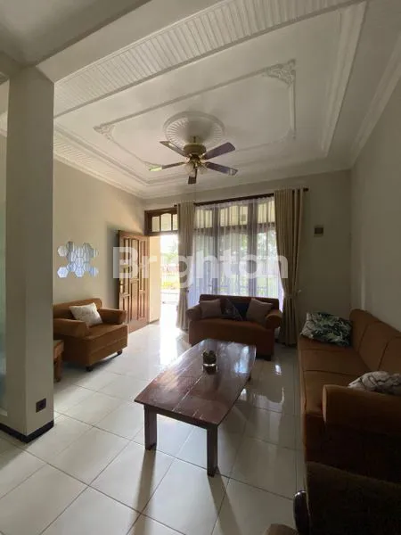 image RUMAH 2 LANTAI SIAP HUNI DEKAT TOL SAWOJAJAR (6)