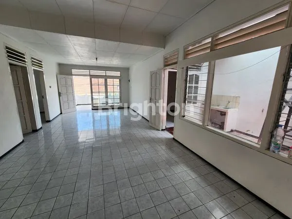 image DISEWAKAN RUMAH 2 LANTAI DELTA SARI INDAH -WARU. DEKAT BANDARA JUANDA, DEKAT RS MITRA KELUARGA (6)