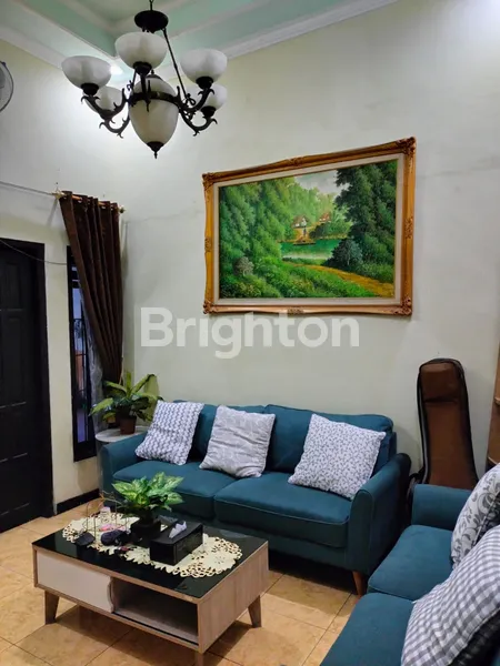 image RUMAH WISMA TROPODO SIDOARJO (2)