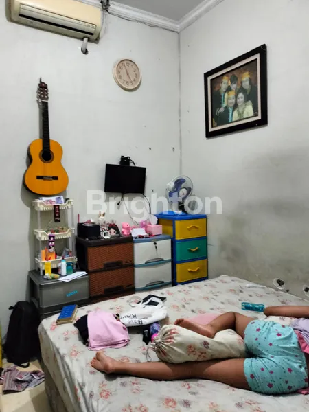 image RUMAH WISMA TROPODO SIDOARJO (6)