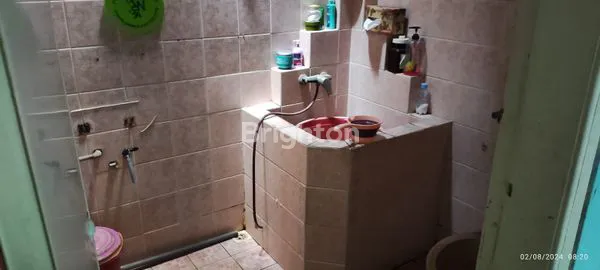 image JUAL RUMAH TINGGAL DEKAT KOMERSIAL (8)