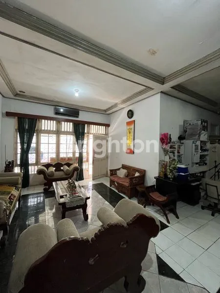 image RUMAH HITUNG TANAH DEKAT SUMMARECON BEKASI, JALAN PERJUANGAN BEKASI (8)