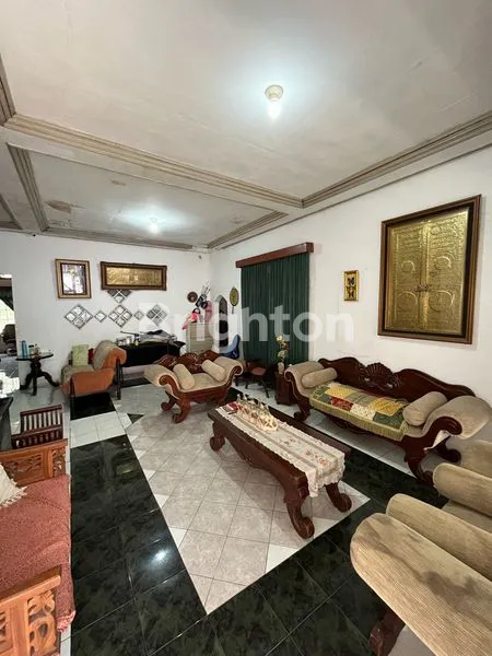 image RUMAH HITUNG TANAH DEKAT SUMMARECON BEKASI, JALAN PERJUANGAN BEKASI (6)