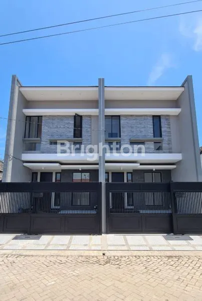 MURAH HUNIAN DI TENGAH KOTA LOKASI STRATEGIS KLAMPIS SEMOLO TIMUR