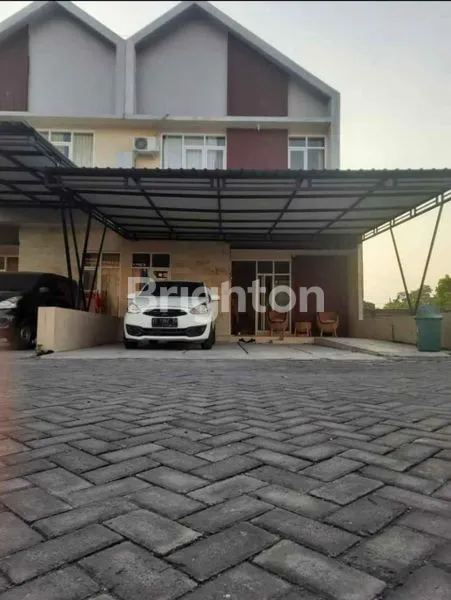 RUMAH ELIT KLOJEN ARAH SENDURO