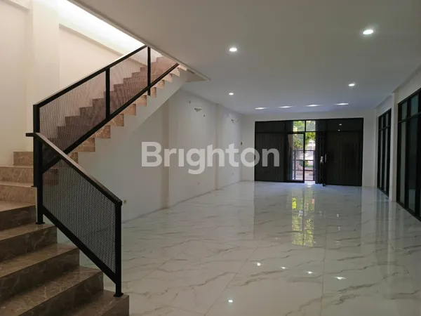 image RUKO BARU HOEK 3 1/2 LANTAI SIAP PAKAI DI SUNTER JAKARTA UTARA (2)