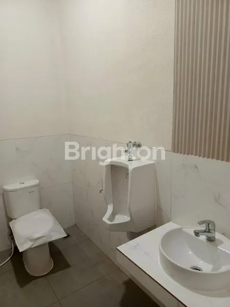 image RUKO BARU HOEK 3 1/2 LANTAI SIAP PAKAI DI SUNTER JAKARTA UTARA (3)