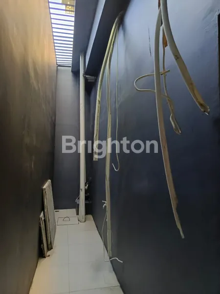 image RUKO BARU HOEK 3 1/2 LANTAI SIAP PAKAI DI SUNTER JAKARTA UTARA (4)